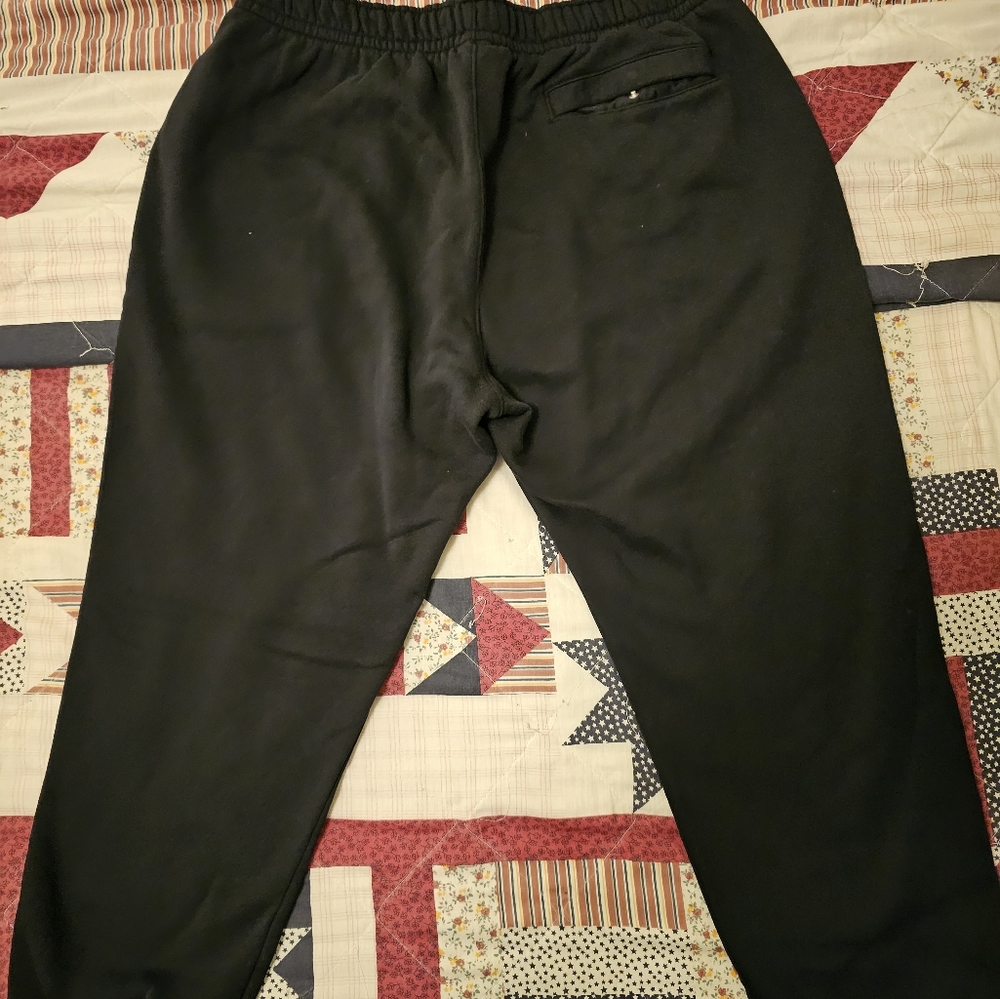Worn once Nike sweatpants in Black size XXL